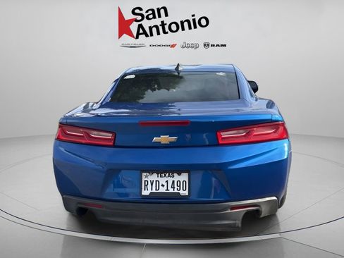 Used 2017 Chevrolet Camaro LT RWD image 8