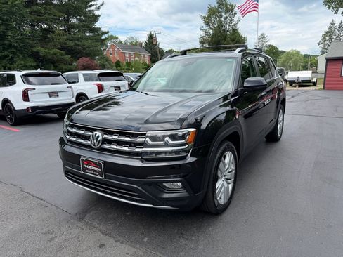 Used 2019 Volkswagen Atlas SE w/ Panoramic Sunroof Package AWD/4WD image 3