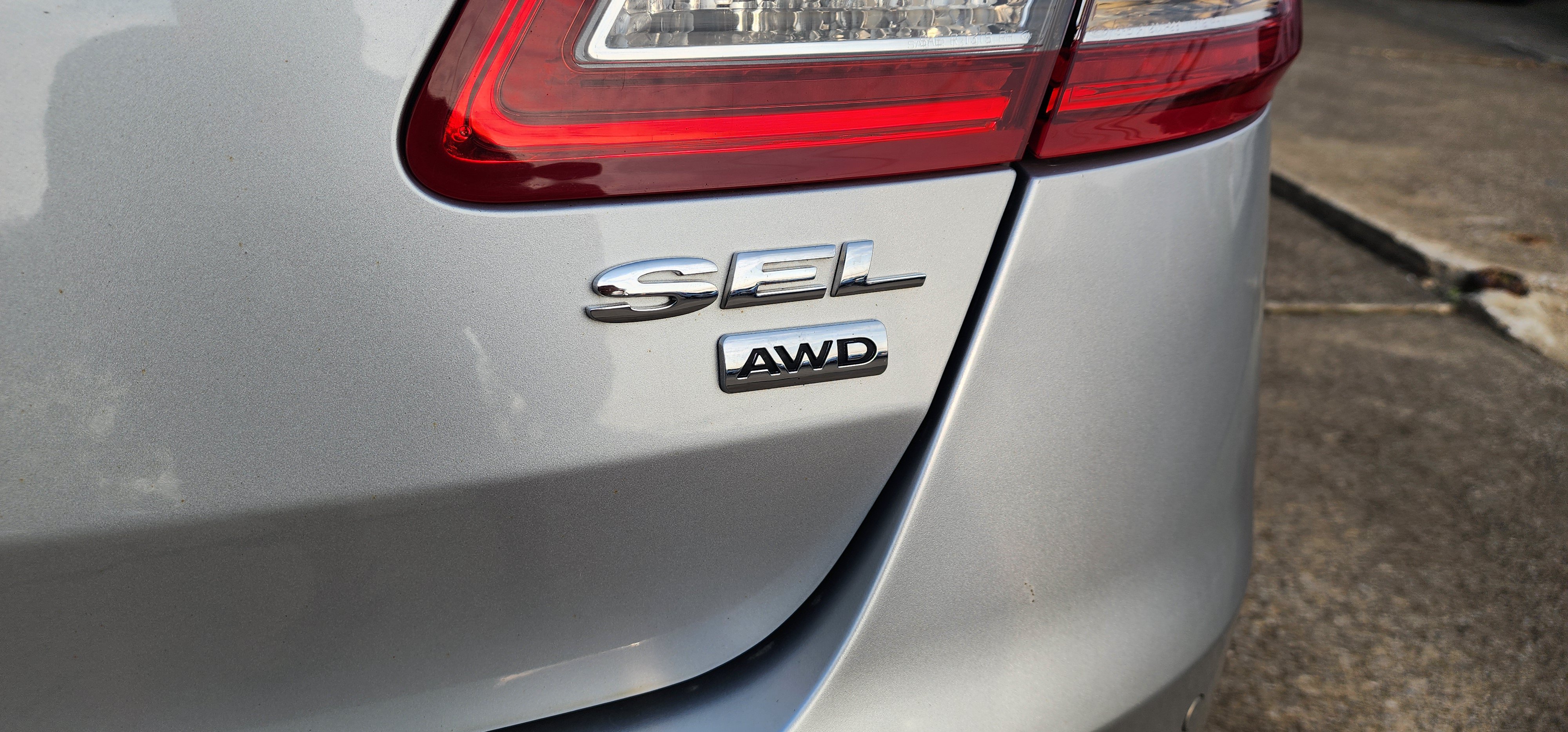 Used 2015 Ford Taurus SEL AWD/4WD image 7