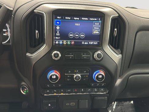 Used 2020 GMC Sierra 1500 Denali w/ Denali Ultimate Package AWD/4WD image 12