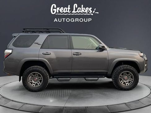 Used 2020 Toyota 4Runner TRD Off-Road Premium w/ Moonroof Package AWD/4WD image 6