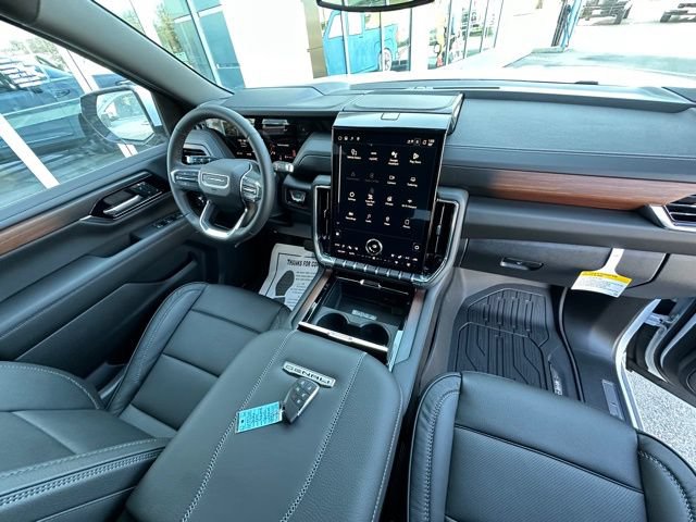 New 2026 GMC Yukon XL Denali w/ Sun & Power Step Package AWD/4WD image 32