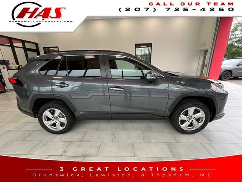 Used 2019 Toyota RAV4 Limited AWD/4WD image 7