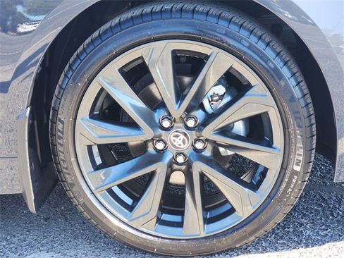 Used 2025 Toyota Corolla SE image 7