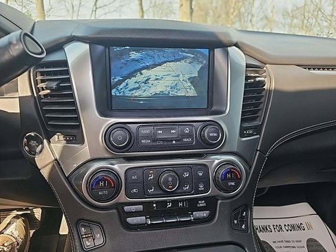 Used 2020 Chevrolet Suburban Premier w/ Premier Plus Edition image 6