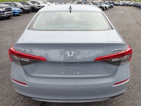 Used 2023 Honda Civic Touring image 5