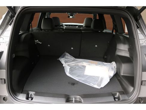New 2026 Jeep Cherokee Limited AWD/4WD image 17
