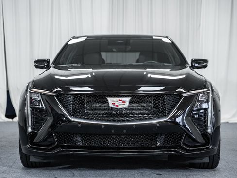 Used 2025 Cadillac CT5 V w/ Technology Package AWD/4WD image 2