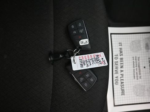 Used 2024 GMC Sierra 1500 Pro w/ Graphite Edition image 9