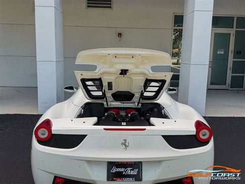 Used 2015 Ferrari 458 Spider RWD image 33