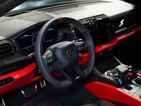Used 2026 Lamborghini Urus Performante AWD/4WD image 8