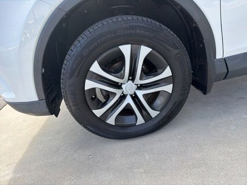 Used 2016 Toyota RAV4 LE image 9