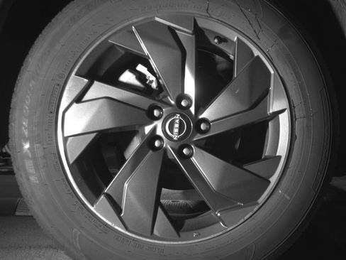 Used 2025 Nissan Rogue SV FWD image 15