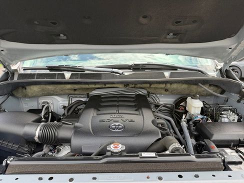 Used 2020 Toyota Tundra SR5 w/ TRD Off-Road Package AWD/4WD image 30