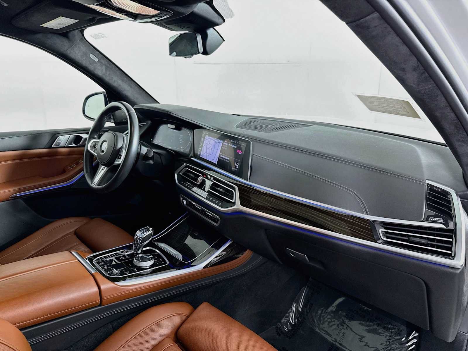 Used 2020 BMW X7 M50i AWD/4WD image 29