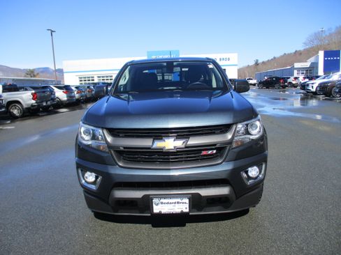 Used 2019 Chevrolet Colorado Z71 image 2
