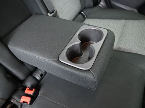 Used 2022 Nissan Rogue SV image 14