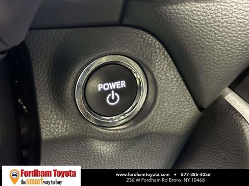 Used 2024 Toyota RAV4 XLE AWD/4WD image 23
