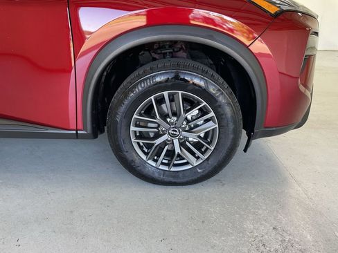 Certified 2025 Nissan Rogue S image 14