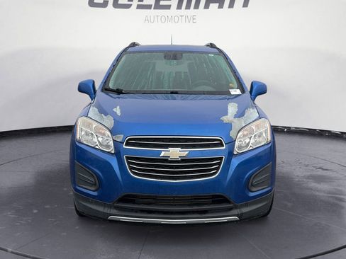 Used 2016 Chevrolet Trax LT w/ LT Sun and Sound Package image 8