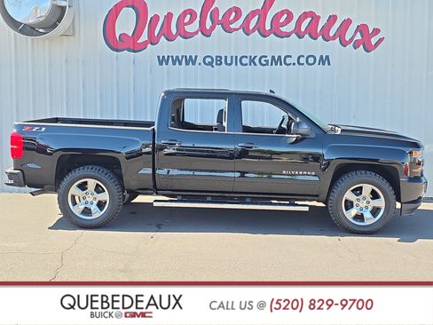 Used 2018 Chevrolet Silverado 1500 LT w/ All Star Edition AWD/4WD image 8