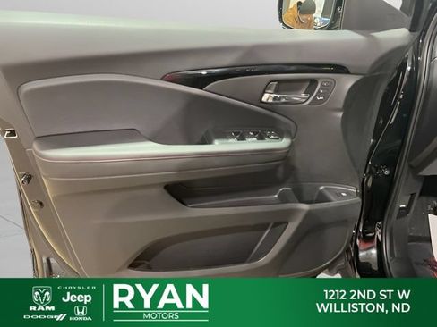 New 2026 Honda Ridgeline Black Edition image 45