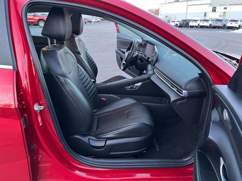 Certified 2023 Hyundai Elantra Limited w/ Cargo Package image 15