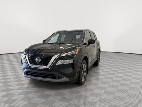 Used 2022 Nissan Rogue SV w/ SV Premium Package image 5
