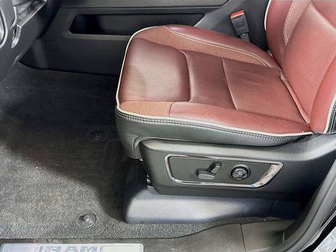 Used 2025 RAM 1500 Limited AWD/4WD image 20