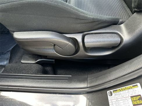 Used 2013 MAZDA MAZDA3 i Touring image 14