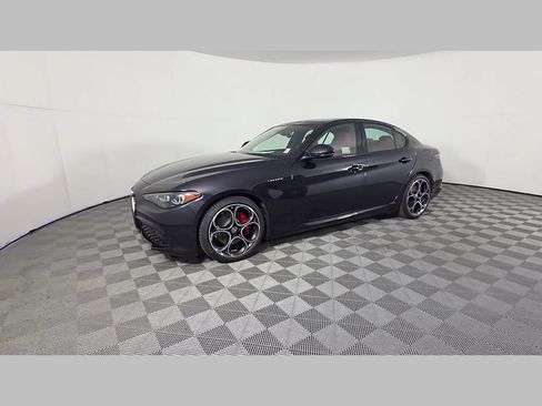 New 2026 Alfa Romeo Giulia w/ Driving Assist Package RWD image 37