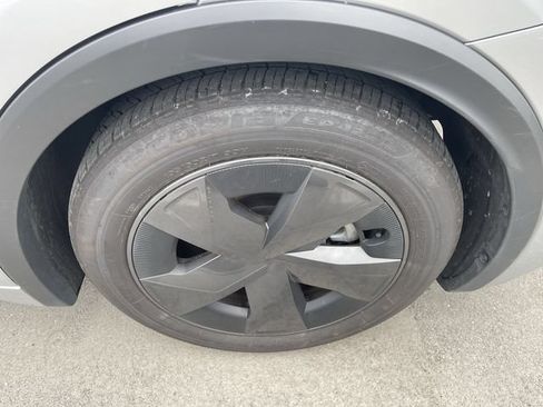 Certified 2026 Toyota Prius LE FWD image 6