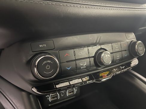 Used 2022 Dodge Durango SXT image 14