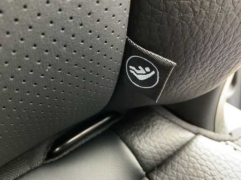 New 2026 Nissan Pathfinder SL image 16