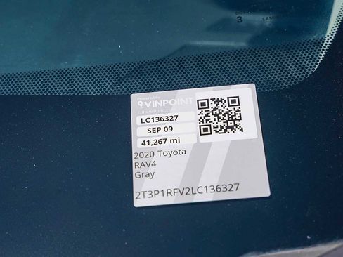 Used 2020 Toyota RAV4 XLE image 27