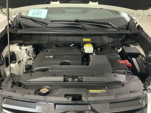 Used 2023 Nissan Pathfinder SL AWD/4WD image 10