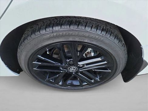 Used 2026 Toyota Camry SE w/ Convenience Package FWD image 12