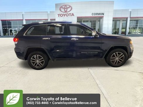 Used 2018 Jeep Grand Cherokee Limited image 9