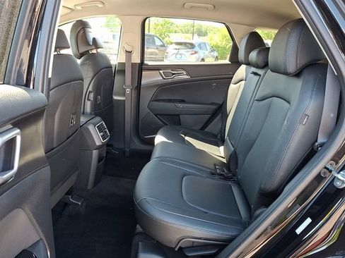 Certified 2025 Kia Sportage EX AWD/4WD image 10