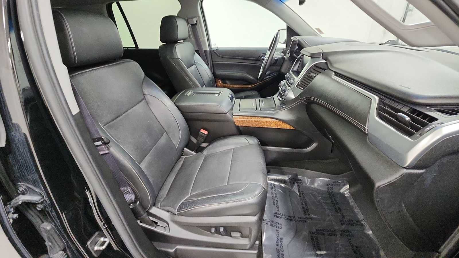Used 2017 Chevrolet Tahoe Premier AWD/4WD image 31