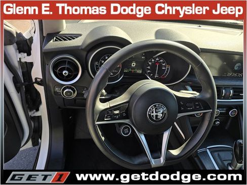 Used 2019 Alfa Romeo Stelvio image 21