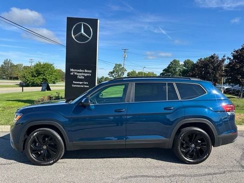 Used 2023 Volkswagen Atlas SE AWD/4WD image 2