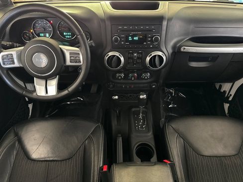 Used 2013 Jeep Wrangler Unlimited Sport AWD/4WD image 13
