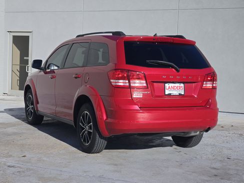 Used 2018 Dodge Journey SE w/ Popular Equipment Group image 5