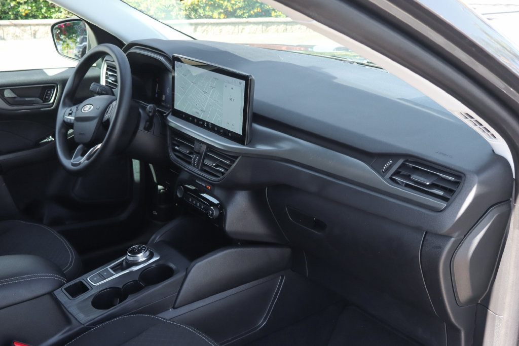 Used 2025 Ford Escape Active w/ Tech Pack #1 FWD image 38