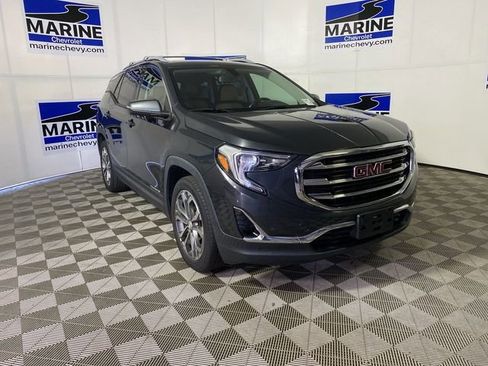 Used 2018 GMC Terrain SLT w/ Preferred Package FWD image 1