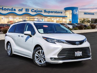 Used 2022 Toyota Sienna XLE w/ XLE Plus Package