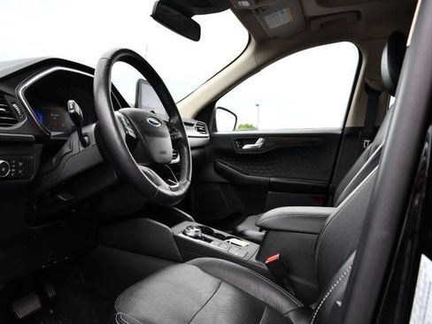 Used 2020 Ford Escape Titanium AWD/4WD image 15