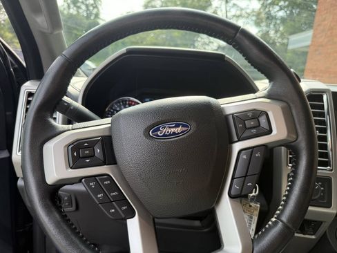 Used 2017 Ford F250 Lariat w/ Chrome Package AWD/4WD image 18