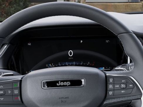 New 2025 Jeep Grand Cherokee Laredo image 17